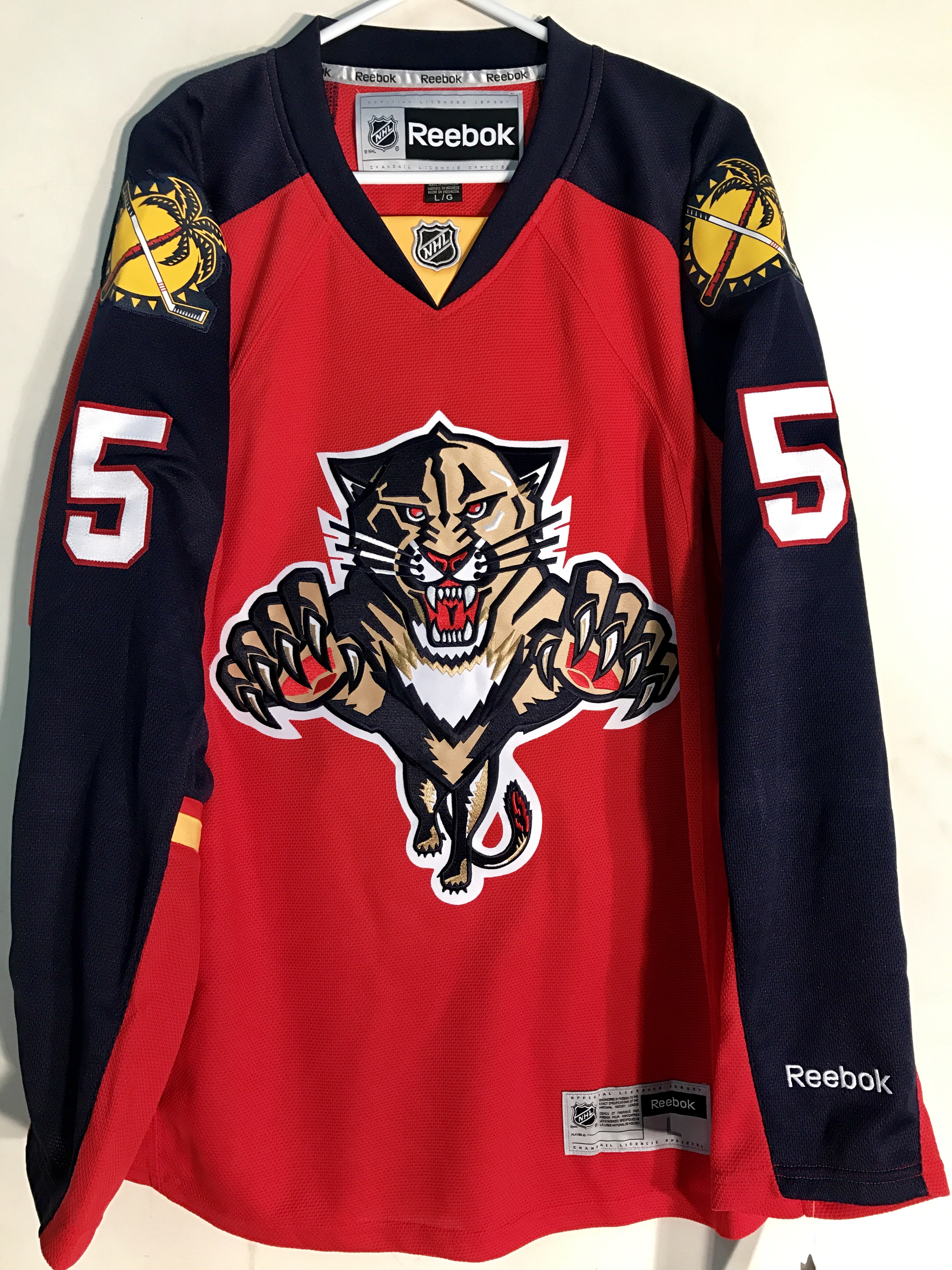 reebok premier nhl jersey vs authentic